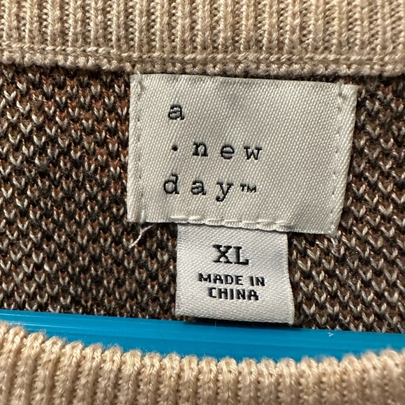 A New Day Women's Leopard Print Crew Neck Sweater - XL - Picture 2 of 5